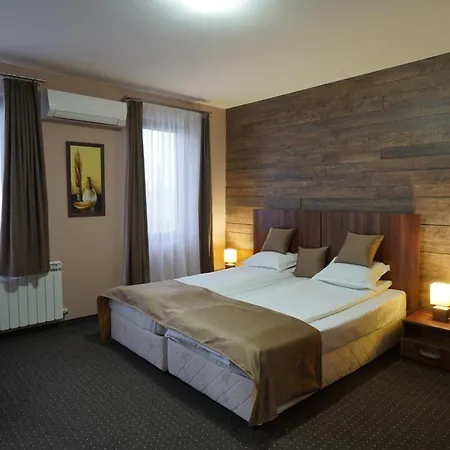 Oak Pearl Duben